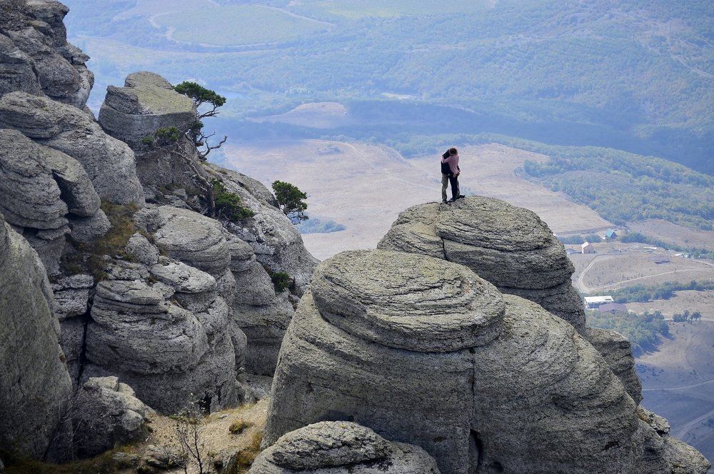 И пусть весь мир......