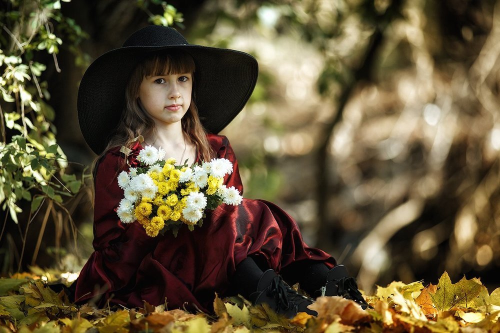 Девочка с букетом