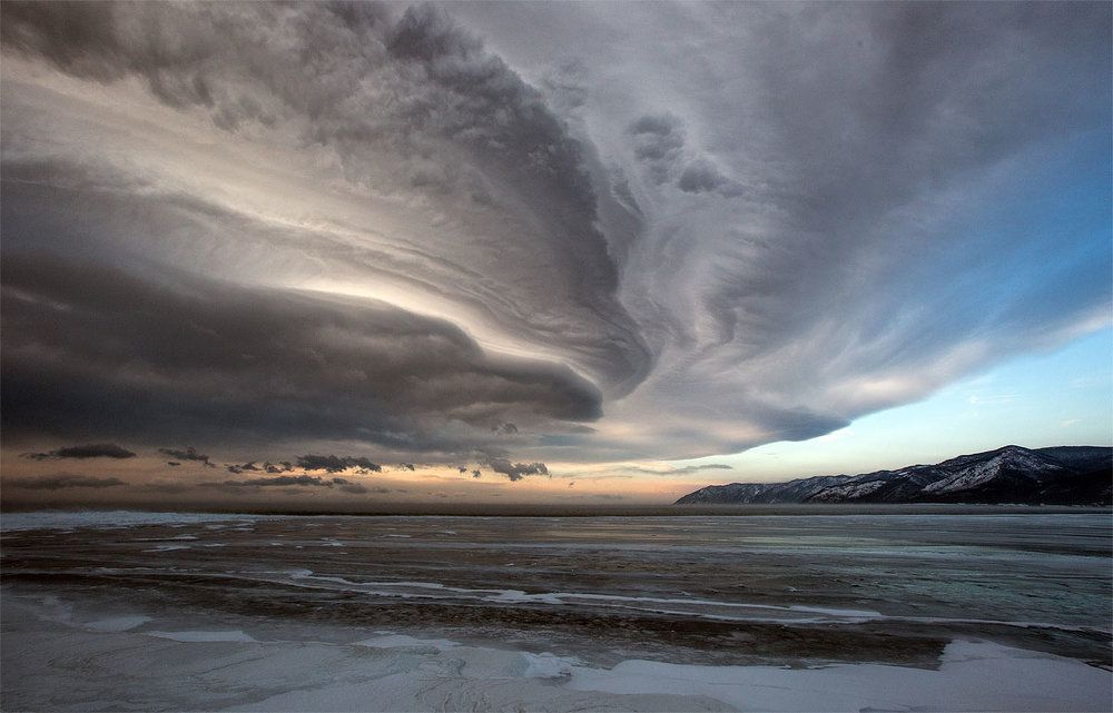 На Байкале в январе
