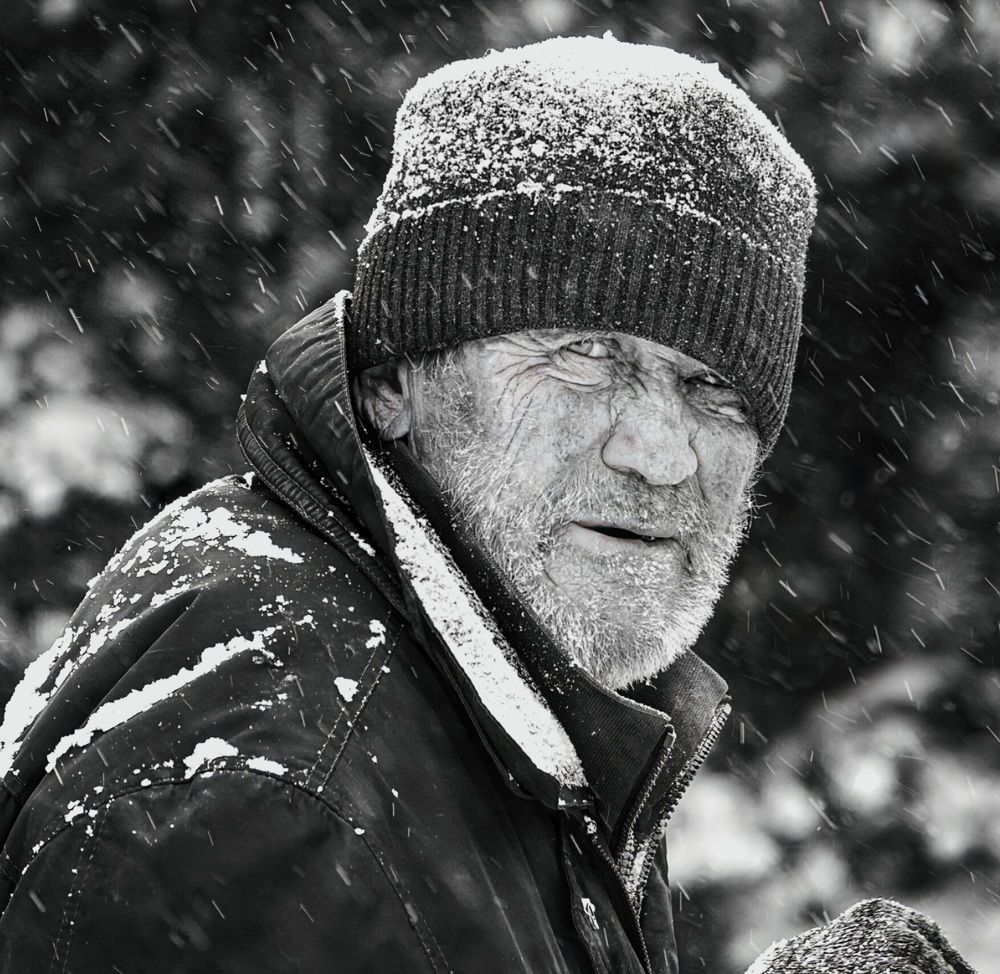 Вот и снежок пошёл!