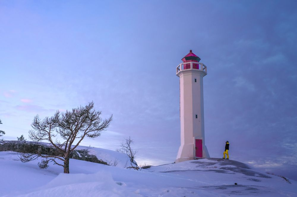 Photograph by Ivan Kakhanchik