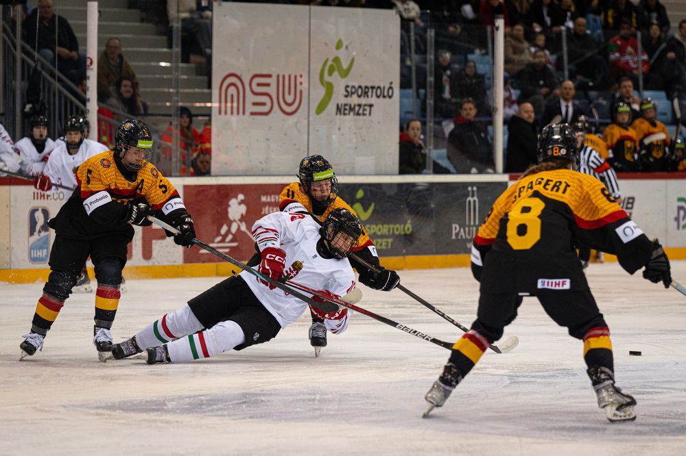 Photograph by Krisztián Csalami