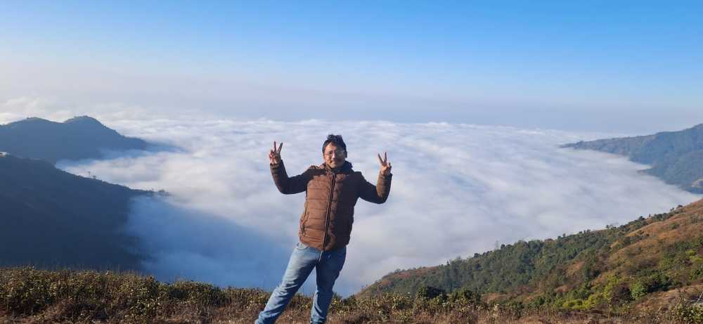 Фотография автора Raju Bhlon