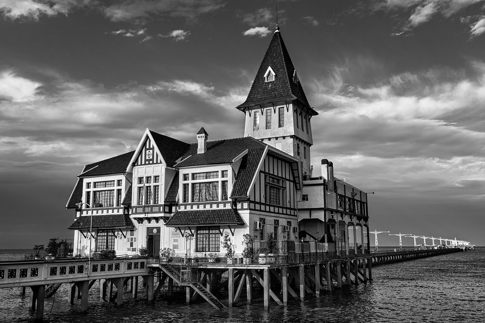 Photograph by Claudio Troncoso