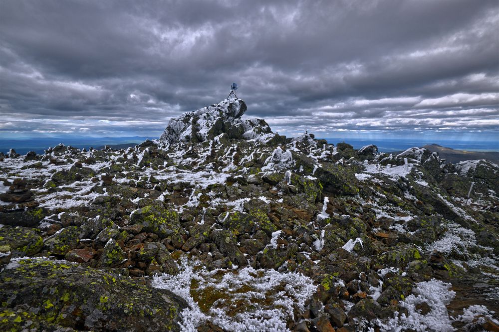 Суровая вершина.