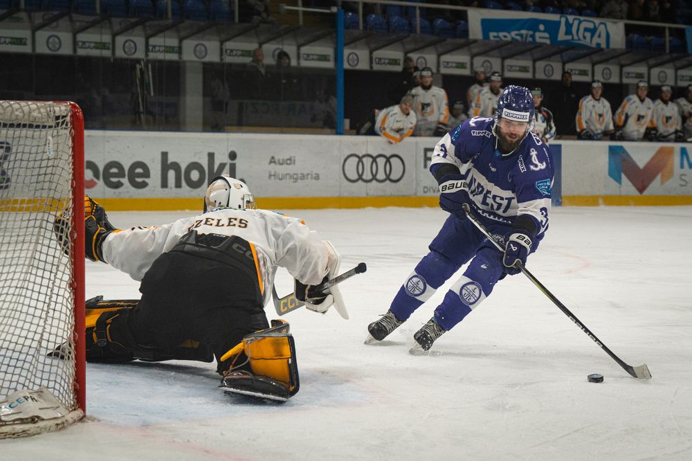 Photograph by Krisztián Csalami