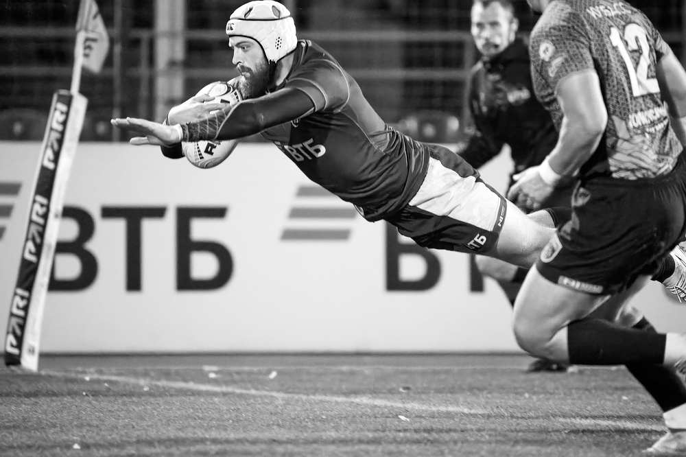 Photograph by Mikhail Khmelevskiy