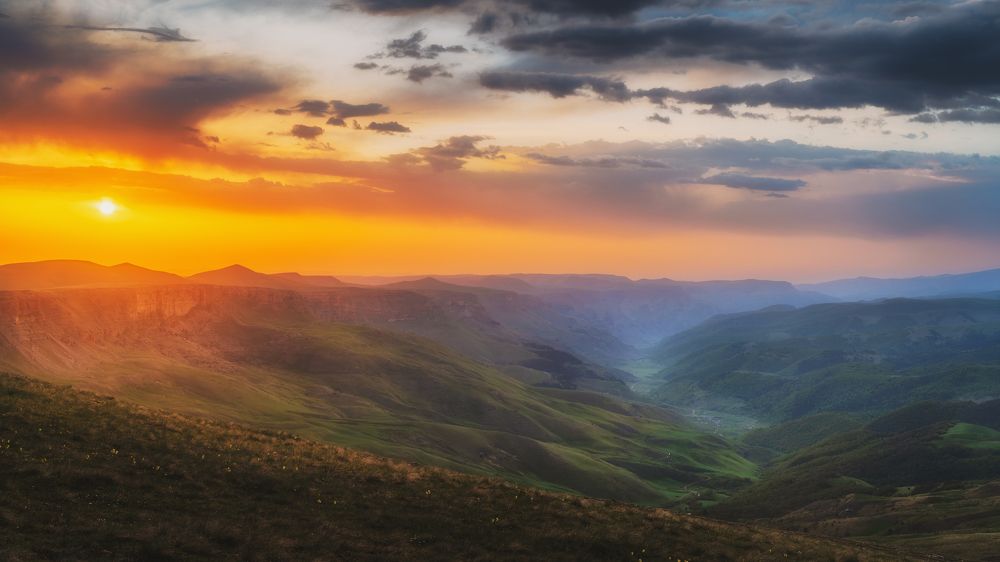 Рассвет на плато Бермамыт