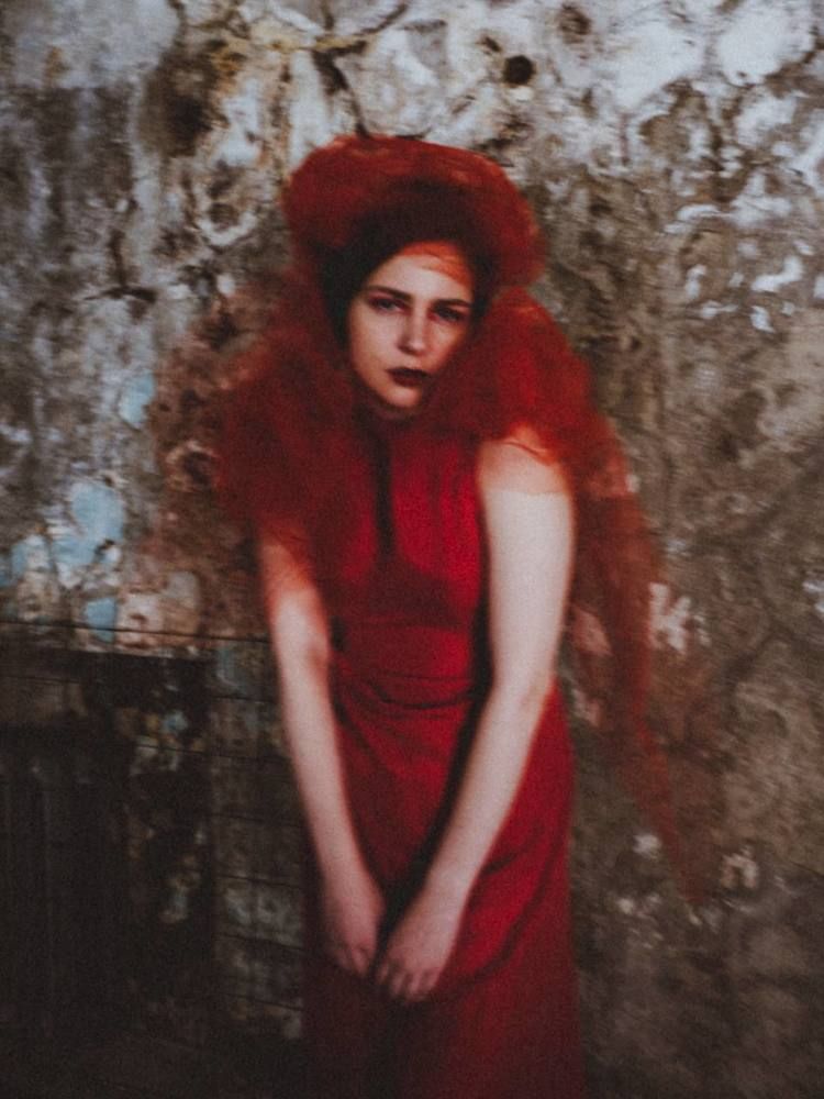 Red temptation