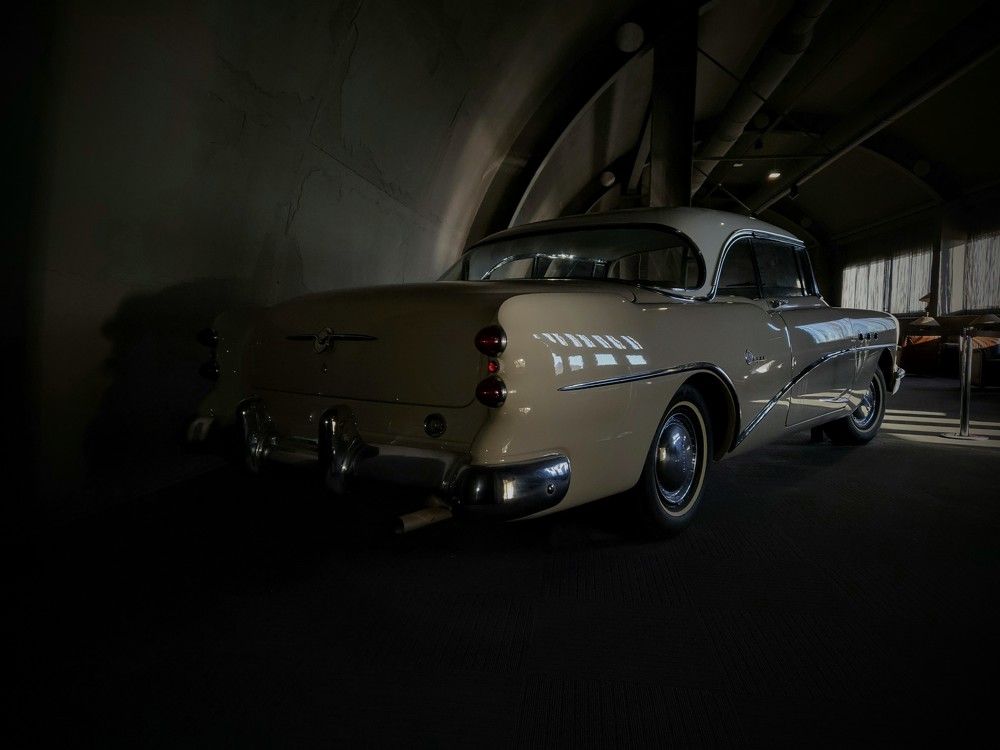 Photo #11741053