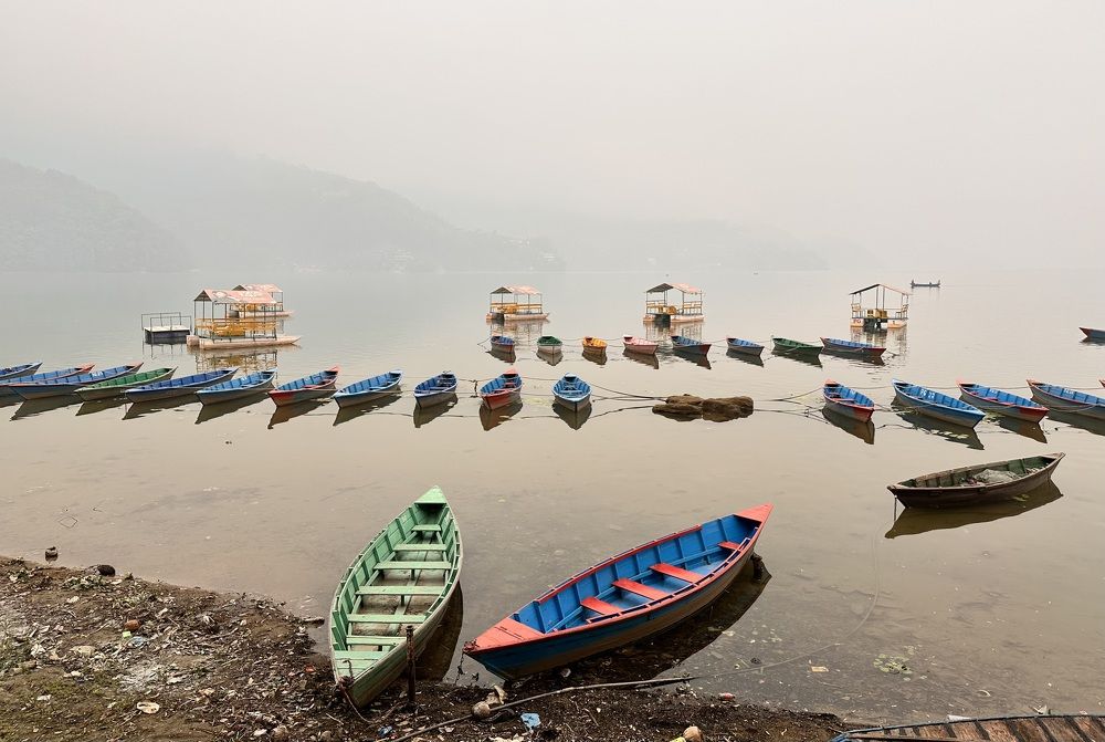 Озеро на рассвете