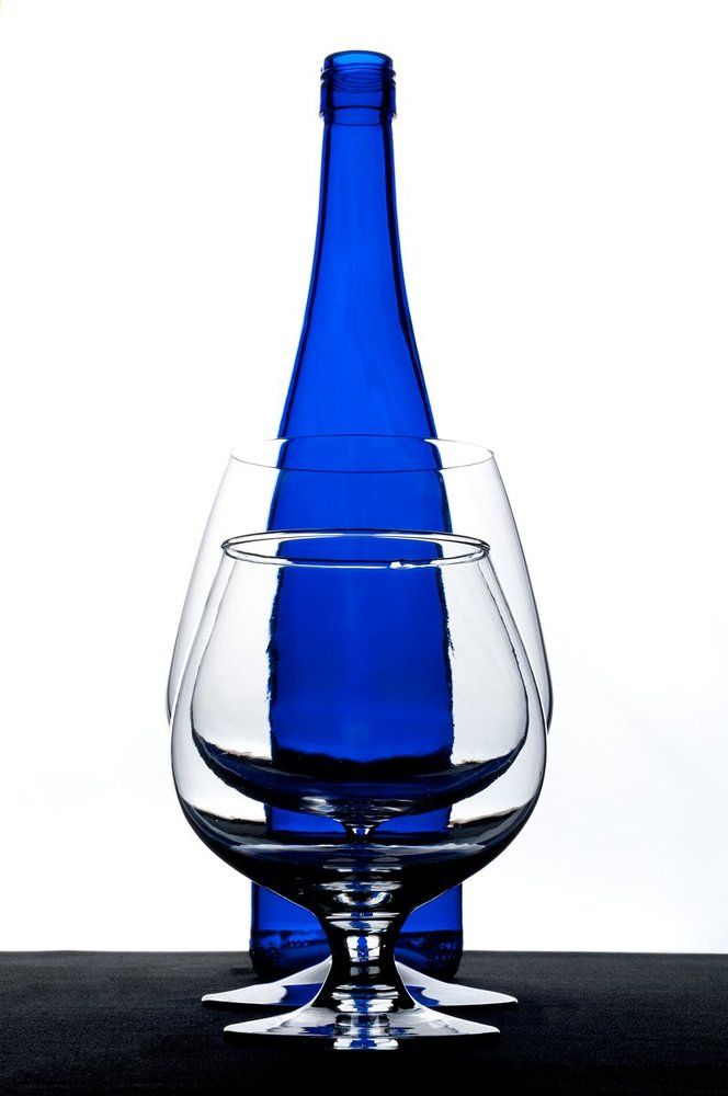 Композиция с бутылкой