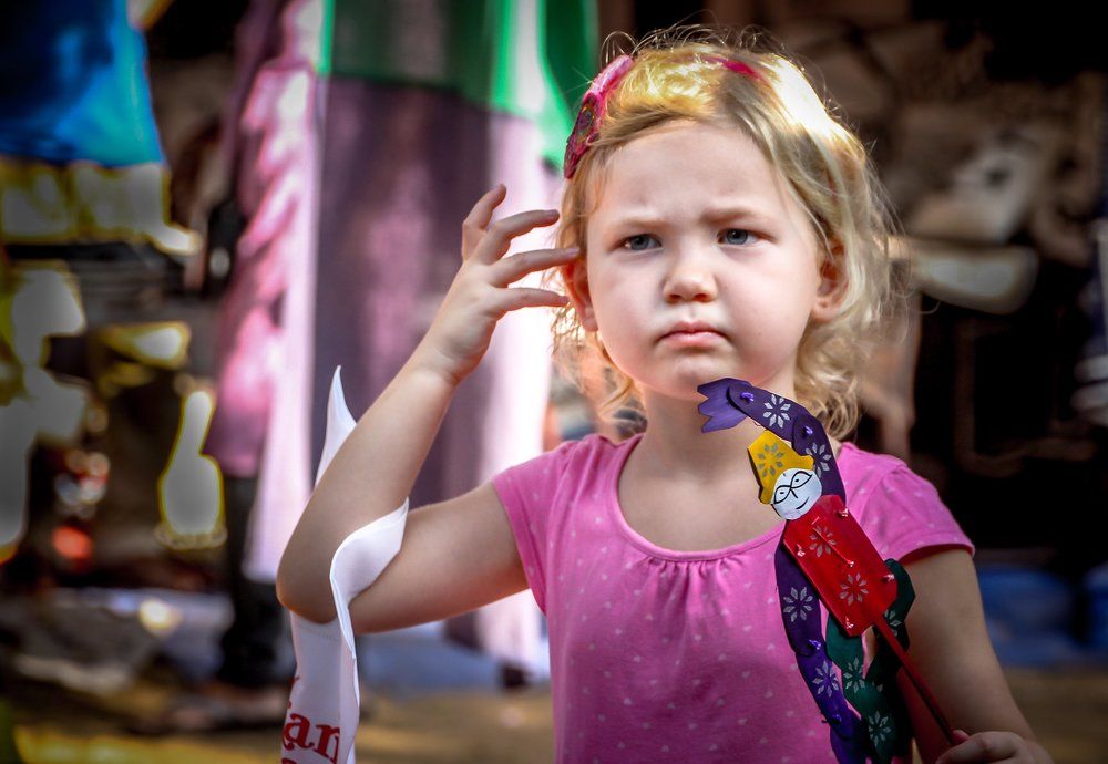 puppet acts and poses