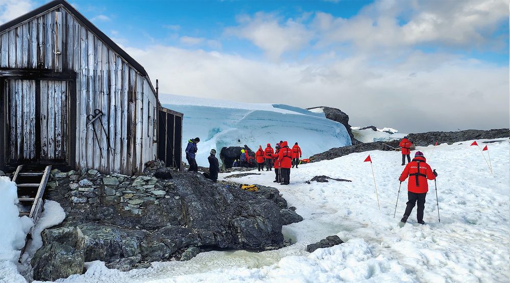 Base W: Frozen Time Capsule