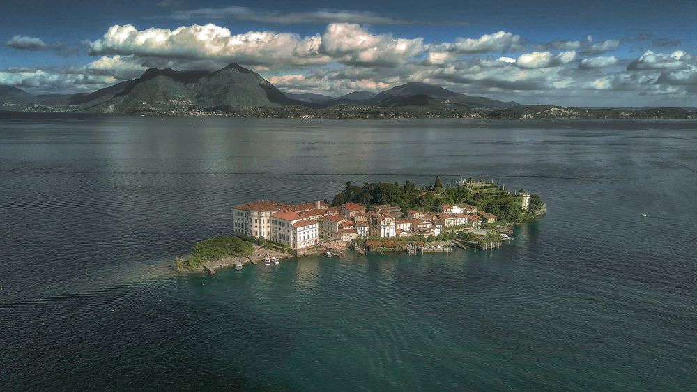 Photograph by Aare Treiel