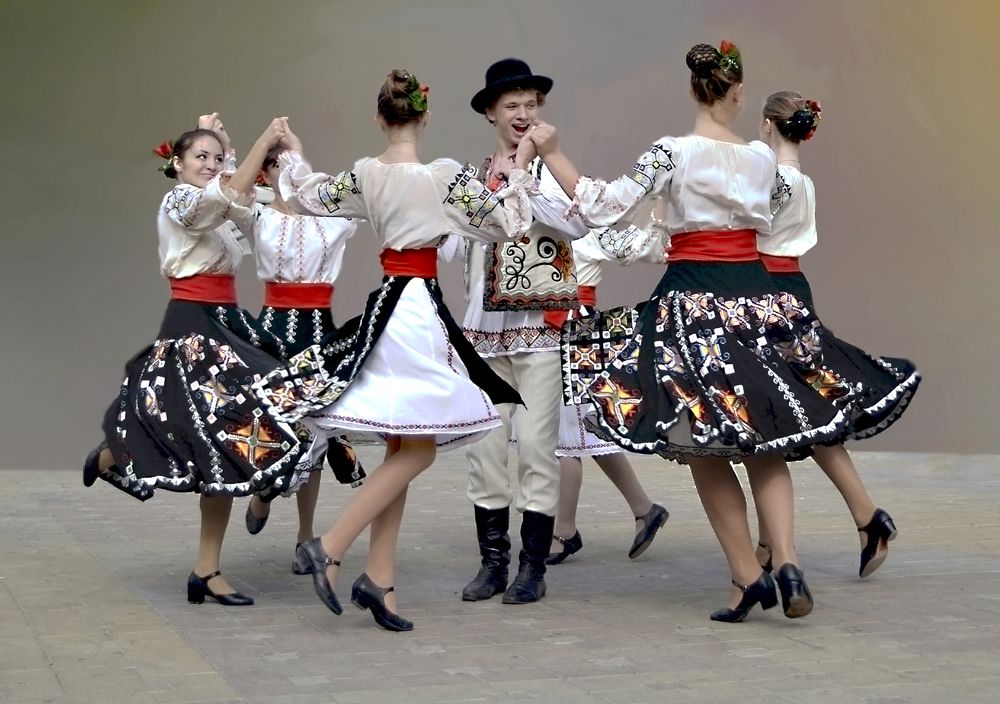 В вихре танца