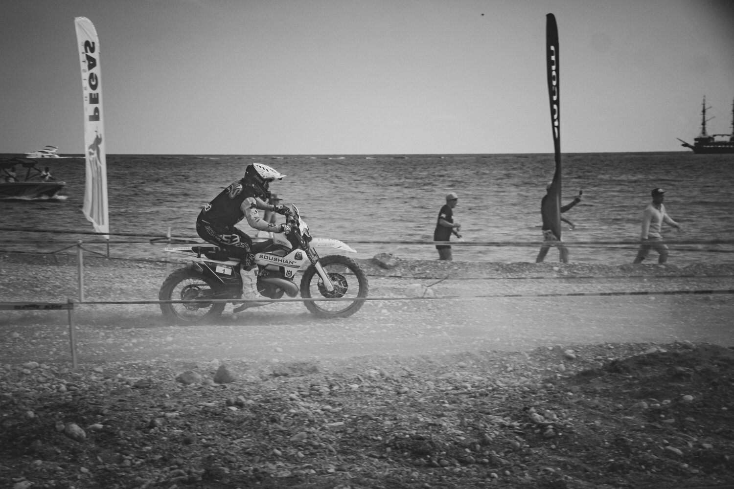 Photo #11764434
