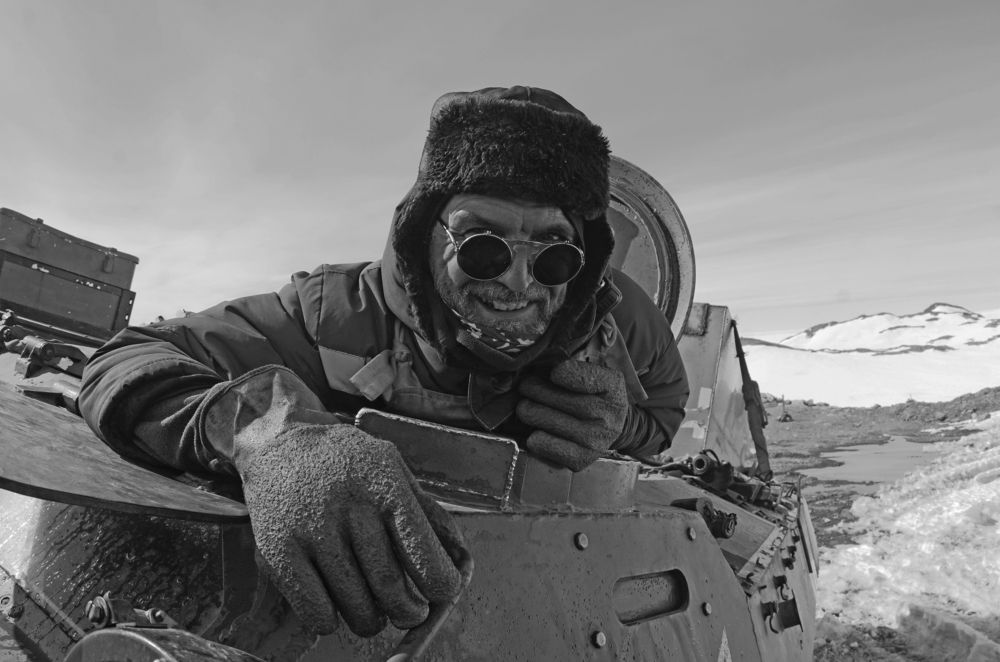 Водитель вездехода