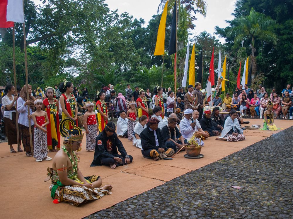 Photograph by Dodyk K