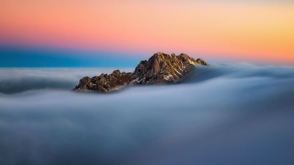 In the embrace of the clouds