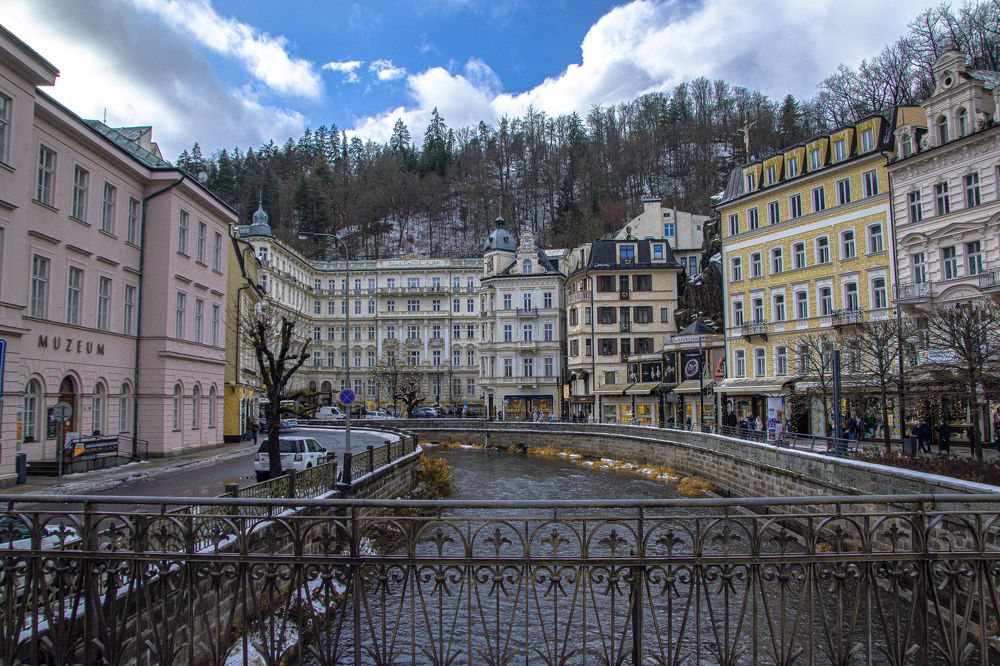 Photograph by Vitalii Kaznin