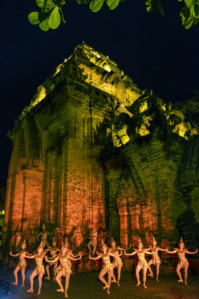 Photograph by Tran Khoa