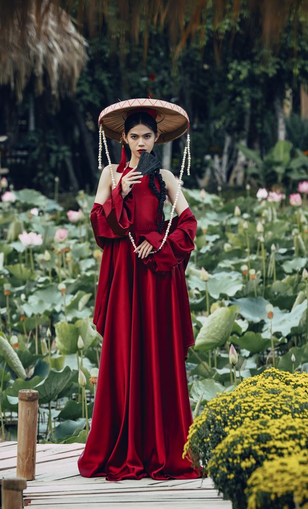 Photograph by Tran Khoa