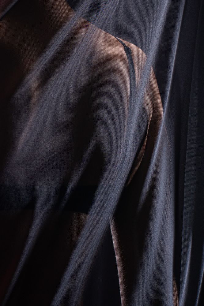 Застрявшая в тенях