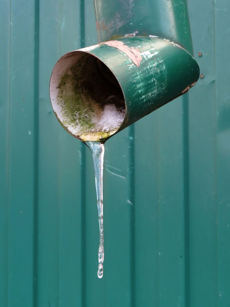 Замёрзшая вода