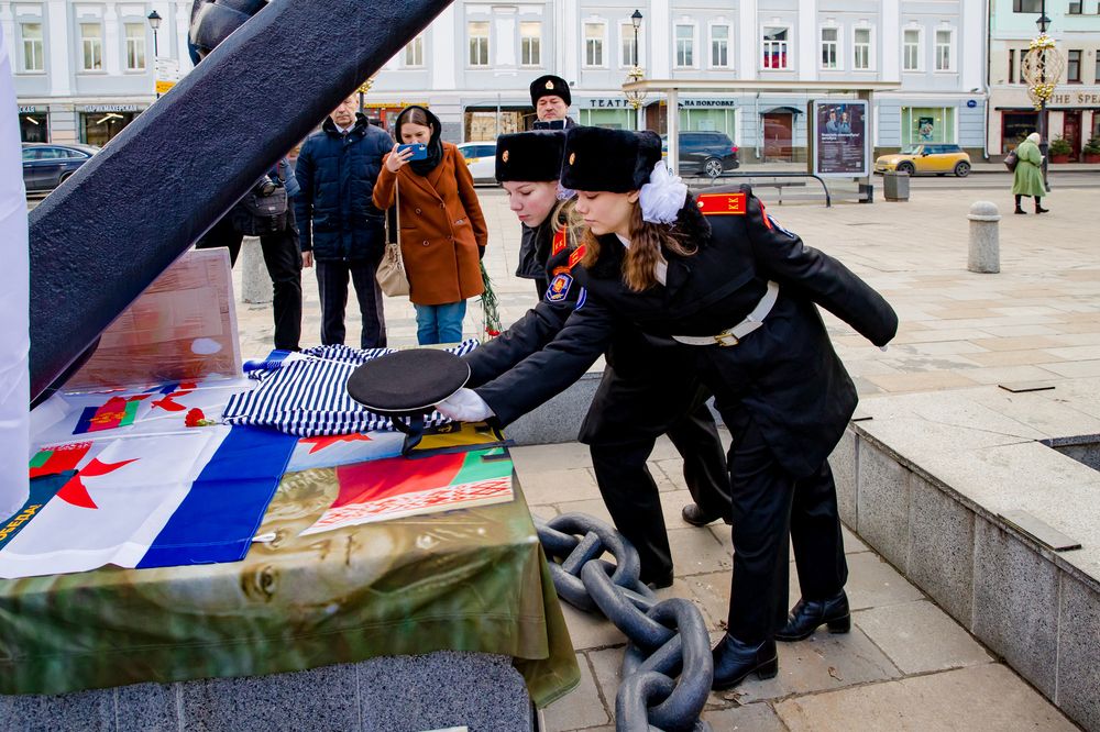 Морское братство нерушимо!