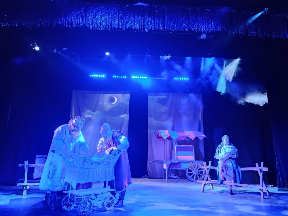 Варвара-краса длинная коса.