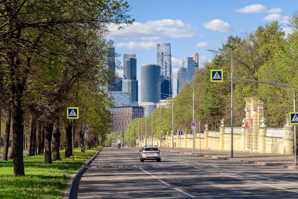 Вид на Москва-сити с улицы Косыгина | View of Moscow City from Kosygina Street