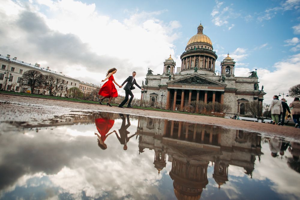 Побег в зазеркалье