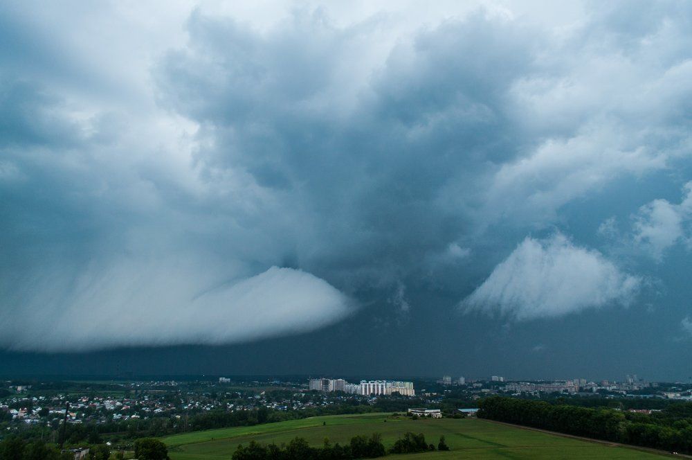 Редкий тип конвективного шторма - Bow-echo