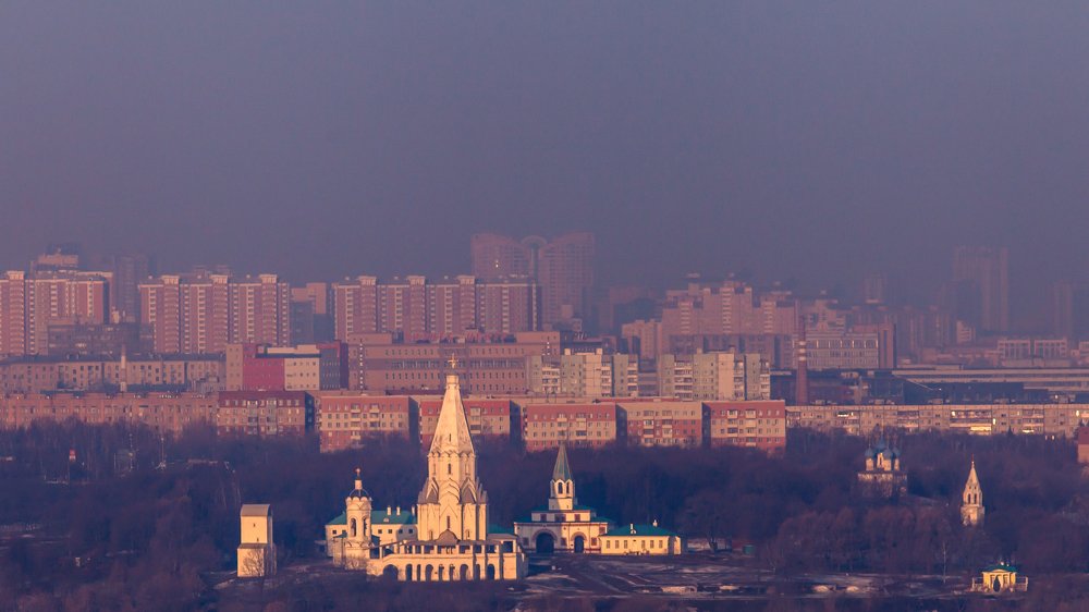 Коломенское ранним утром