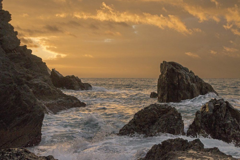 Рассвет над морем