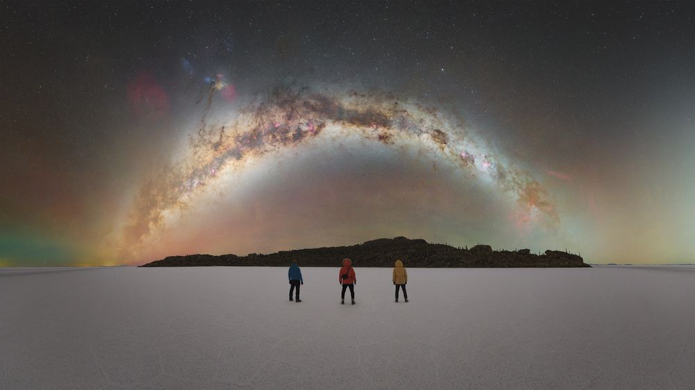 Incahuasi Island at Night