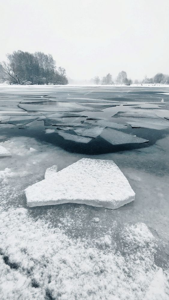 Photograph by Mikhail Khmelevskiy