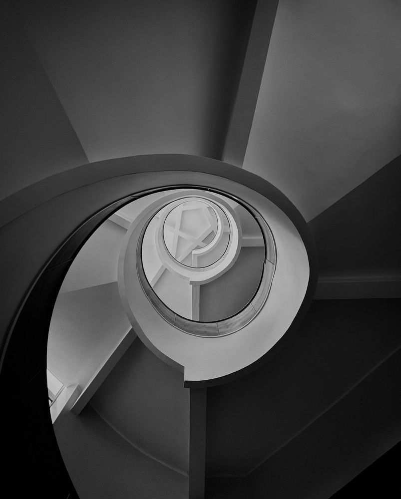 Фотография автора Евгения Елисеева