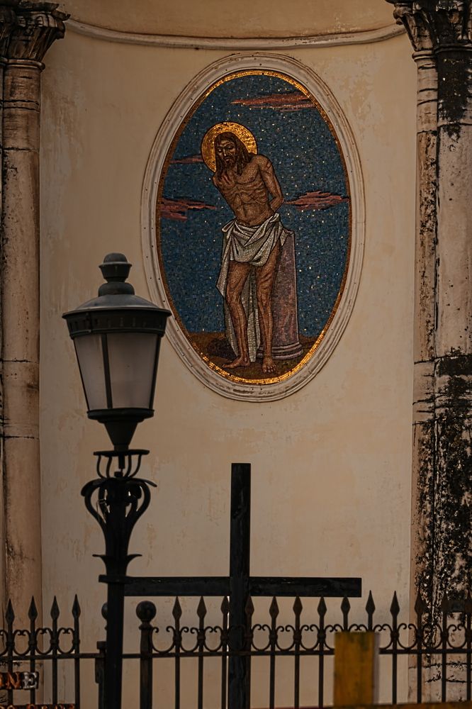 L'arte descrive il dramma come emozione.