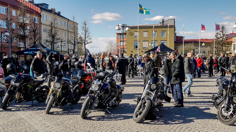 Сейчас сядем и поедем