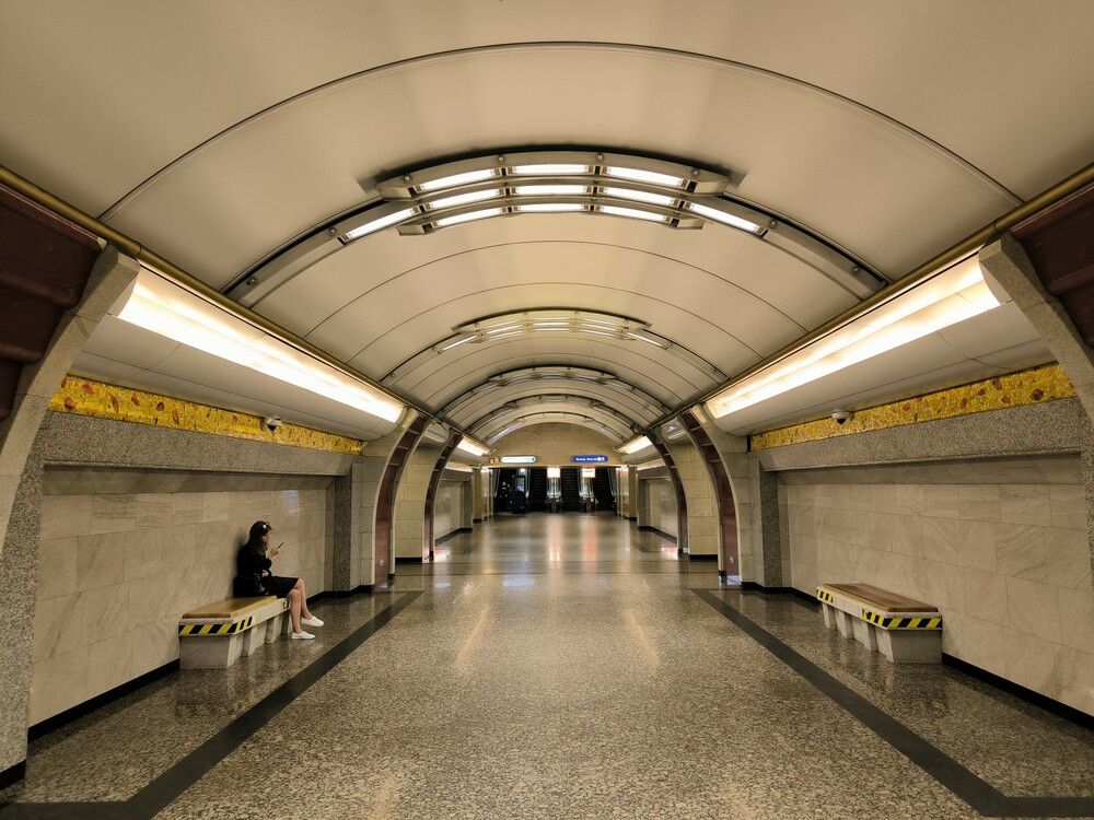 Станция метро "Бухарестская"  Петербургского метрополитена