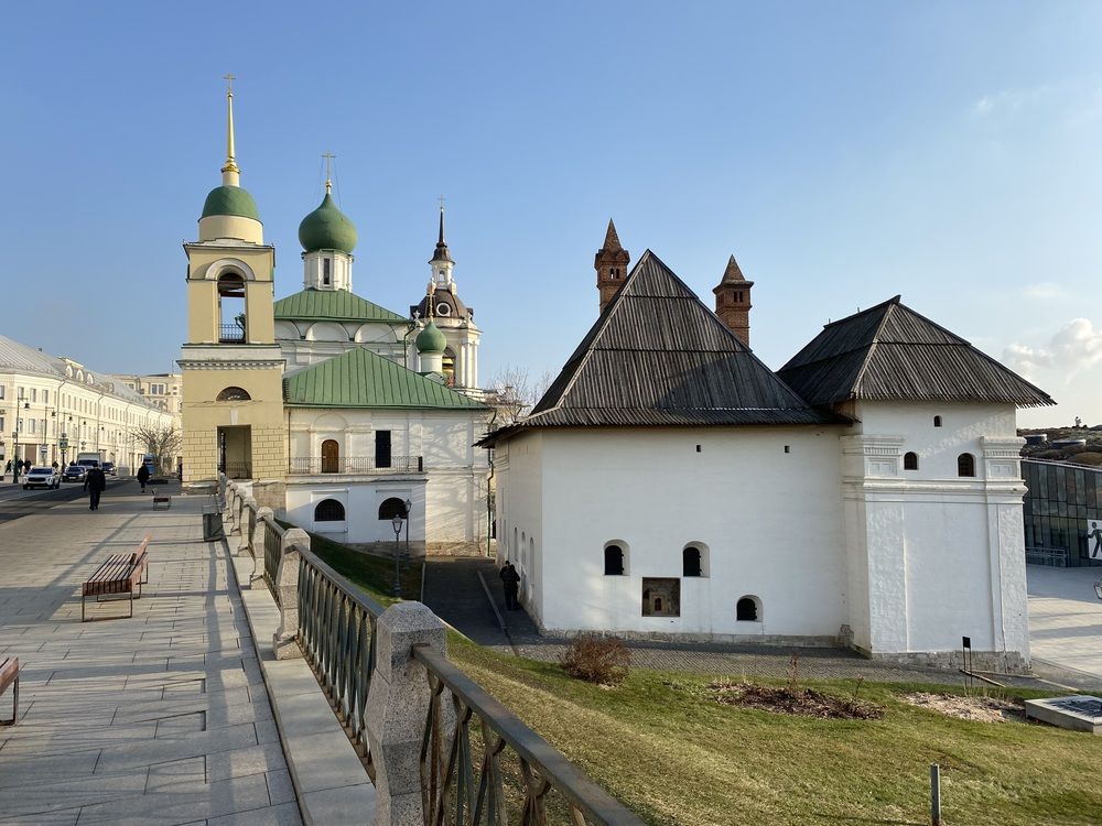 По Варварке