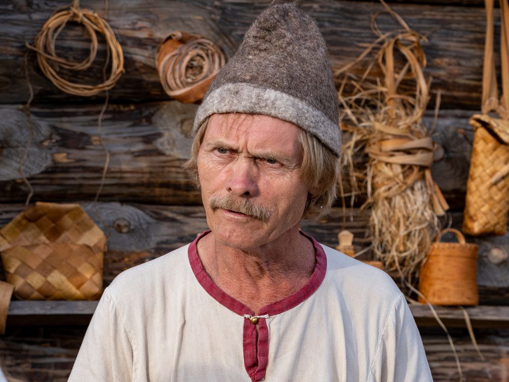 Ремесленник Великого Новгорода 13в