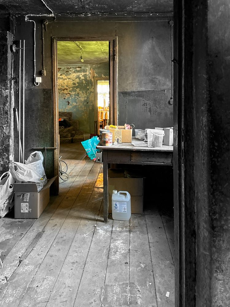 The stories of the old house