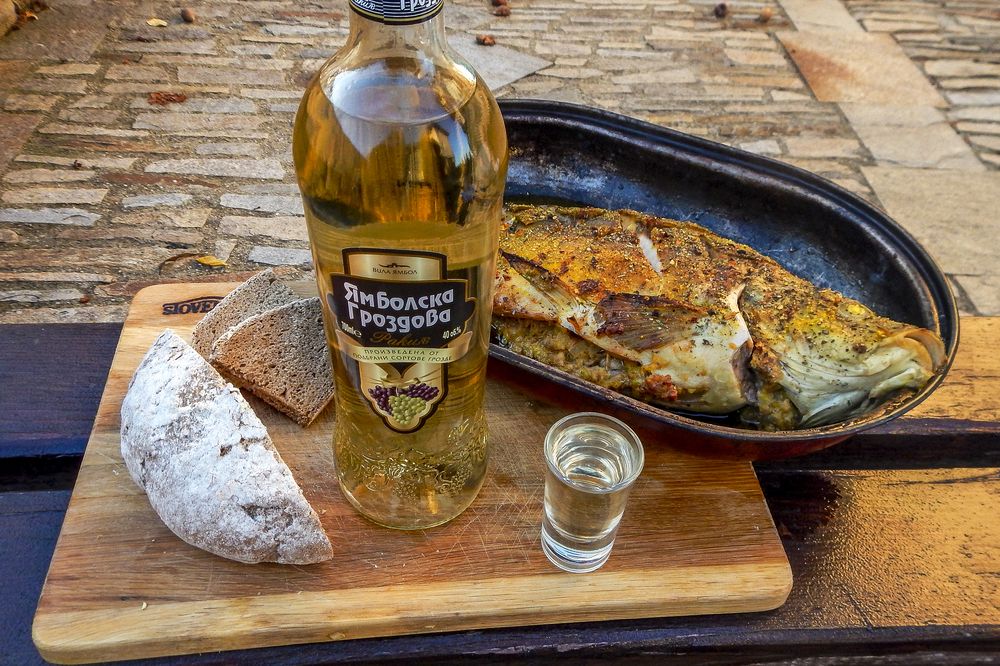 Карп на Никулден