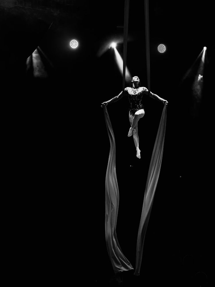 Воздушная гимнастка