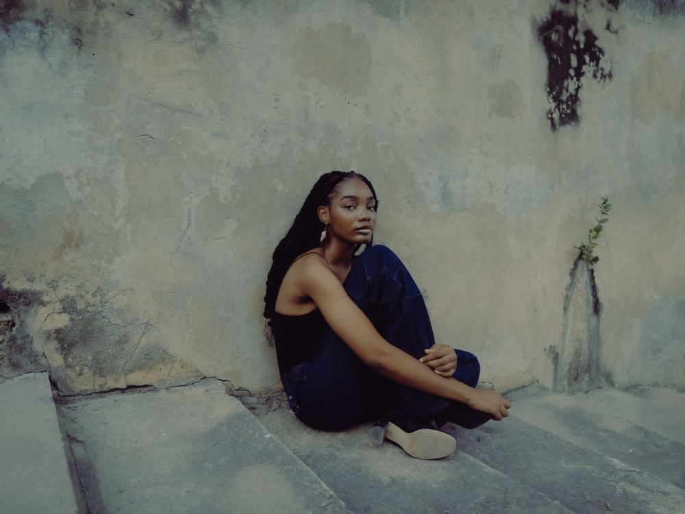 Between the Devil and a Concrete Wall (Safe)