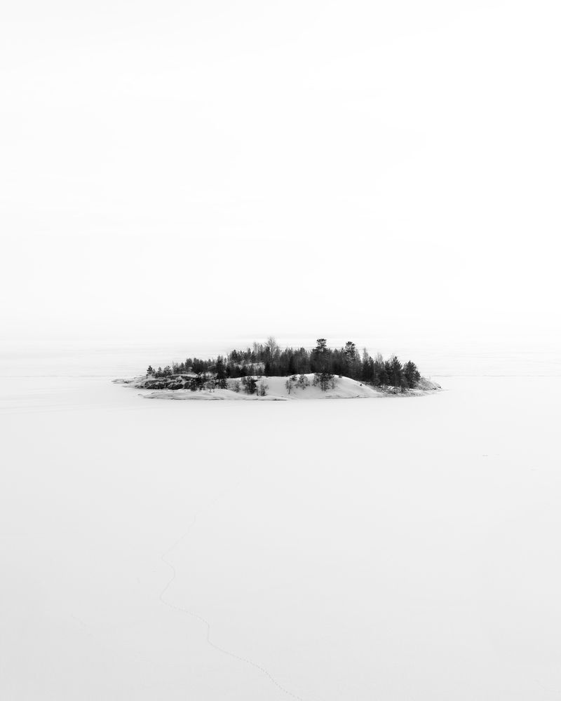 Photograph by Yulia Niki