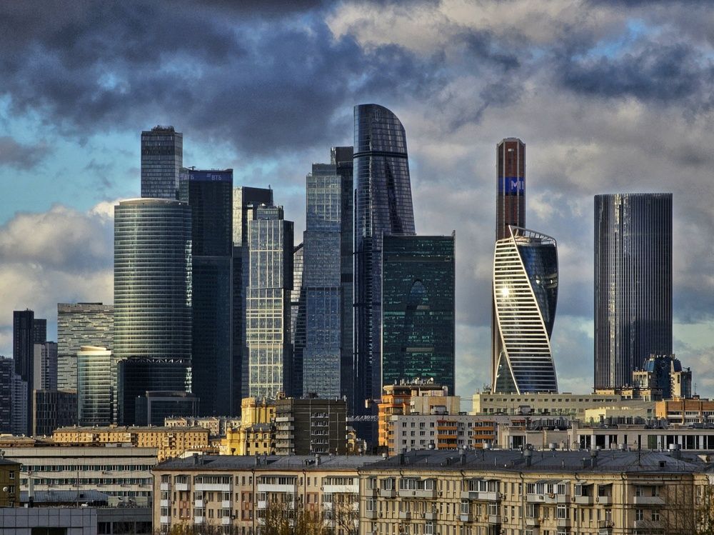 Городские контрасты